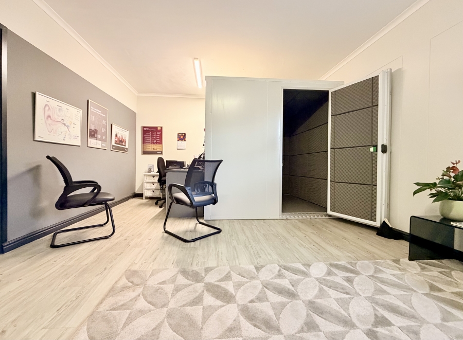 Commercial Property for Sale in Westcliff Western Cape